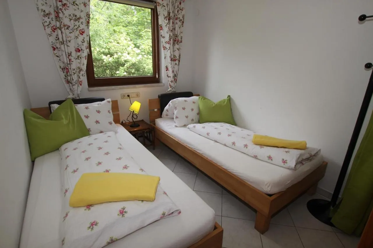 Wessely Appartements Am Golfplatz Innsbruck 0*,